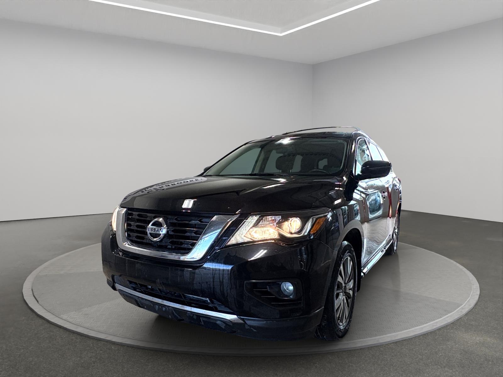 Nissan Pathfinder SV 2019
