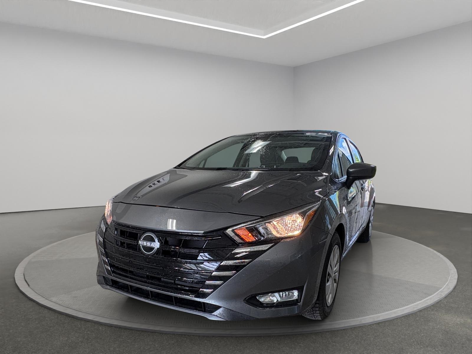 Nissan Versa S 2025