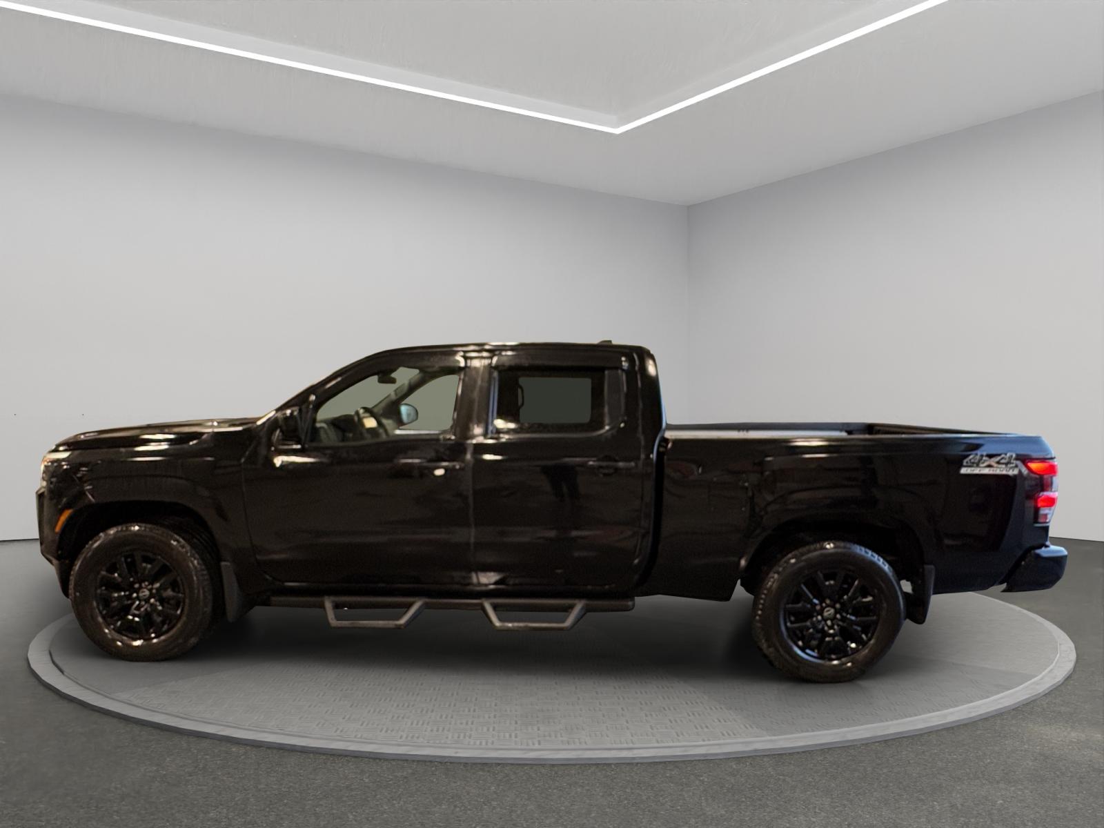 Nissan Frontier SV Midnight Ed 2023 — photo 3