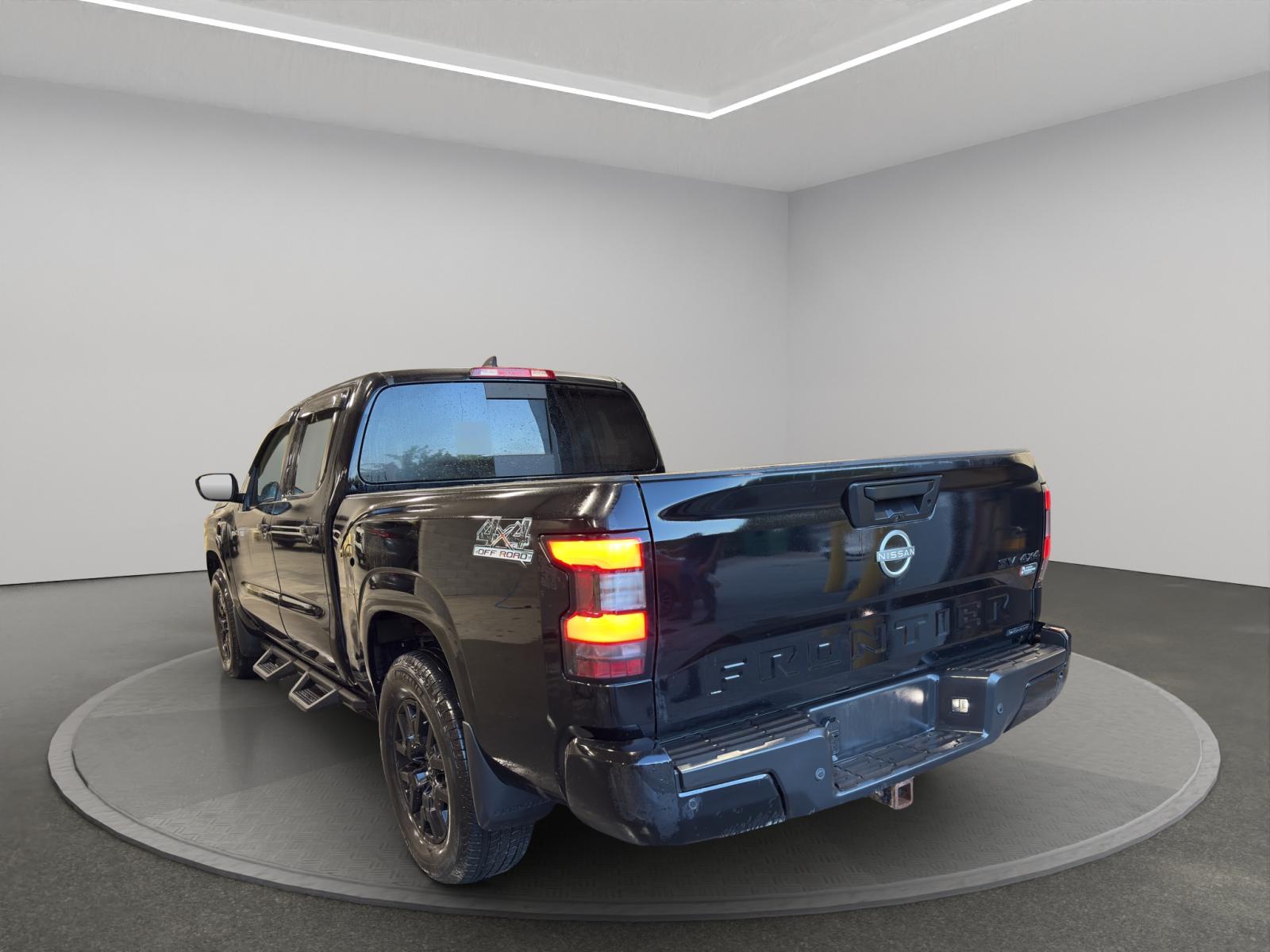 Nissan Frontier SV Midnight Ed 2023 — photo 4
