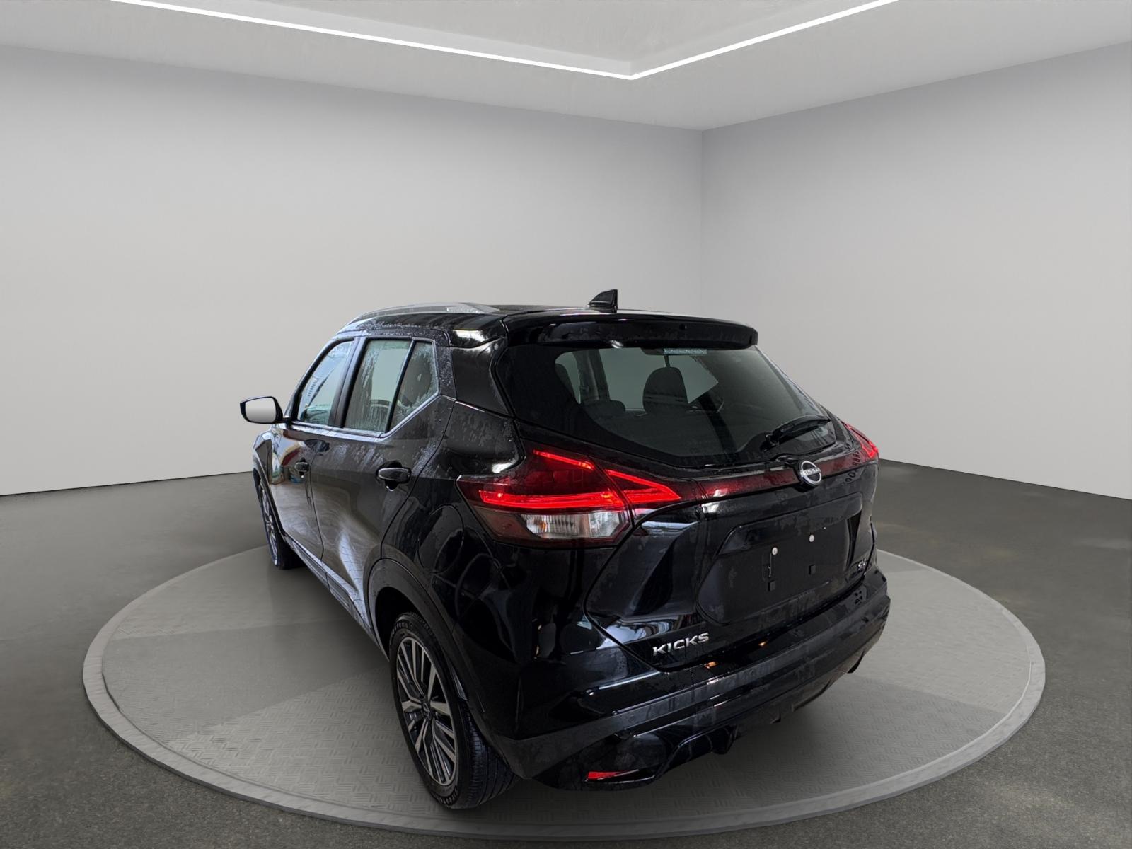 Nissan Kicks SV Special Edition 2023 — photo 3