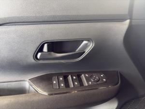 Miniature 15 Nissan Kicks S 2025