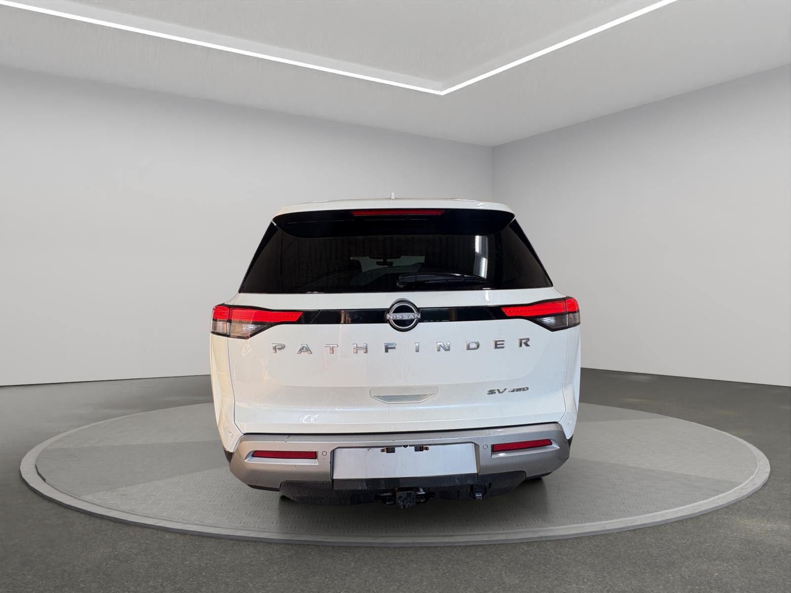 Nissan Pathfinder SV 2023 — photo 4