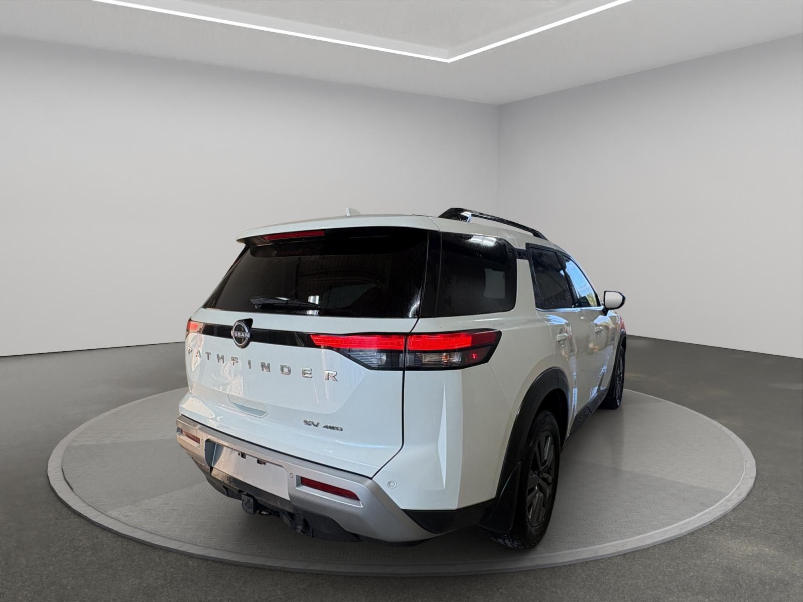 Nissan Pathfinder SV 2023 — photo 6