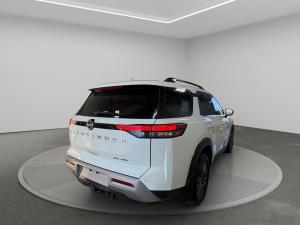 Miniature 6 Nissan Pathfinder SV 2023