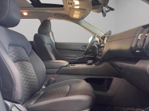 Miniature 10 Nissan Pathfinder SV 2023