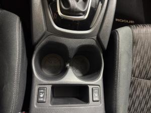 Miniature 13 Nissan Rogue SV 2020