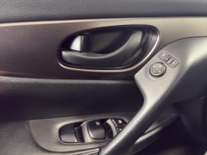 Miniature 15 Nissan Qashqai S 2021