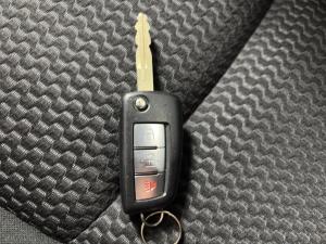 Miniature 17 Nissan Qashqai S 2021