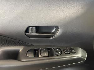 Miniature 16 Nissan Kicks S 2021