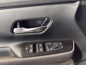 Miniature 14 Nissan Kicks SV 2025