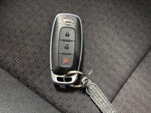 Miniature 16 Nissan Kicks S 2026