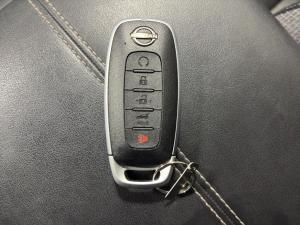 Miniature 16 Nissan Pathfinder SV 2024