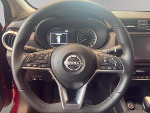 Miniature 8 Nissan Versa SR 2025