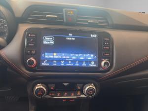 Miniature 10 Nissan Versa SR 2025