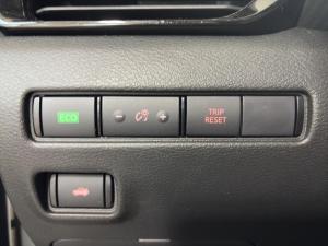 Thumbnail 12 Nissan Sentra SV 2025