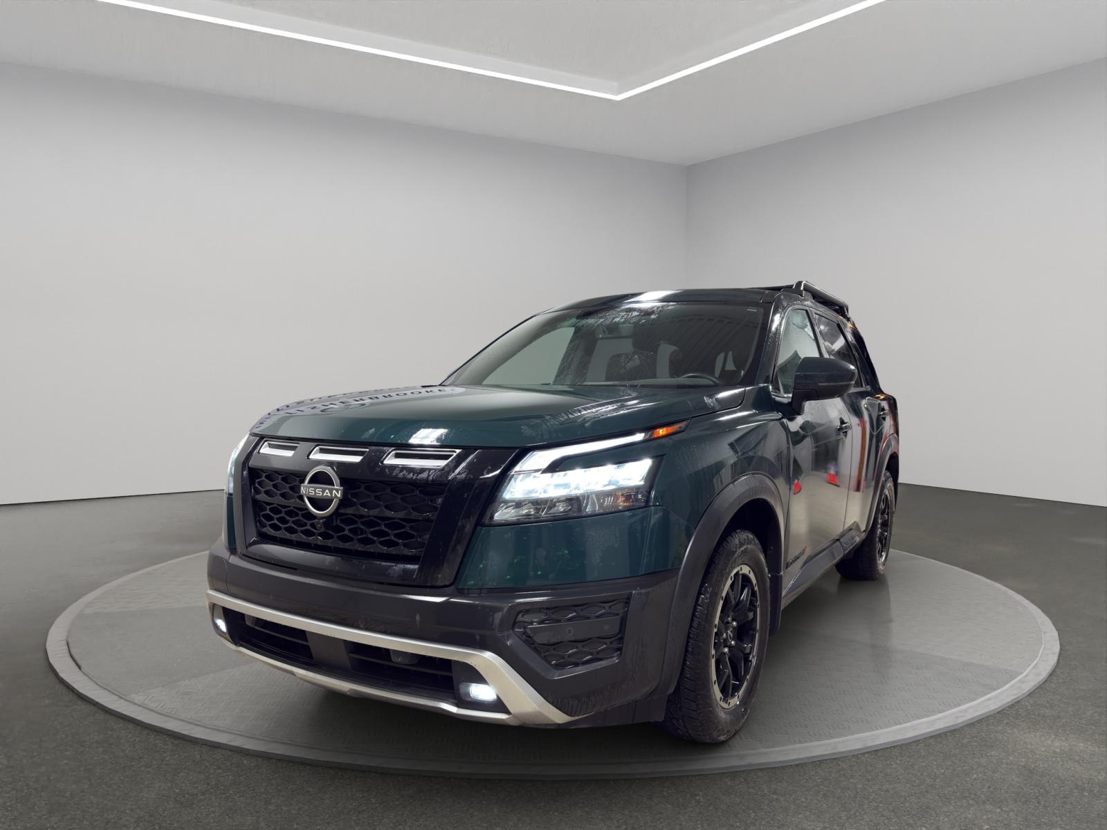 Image 1 Nissan Pathfinder SV 2023