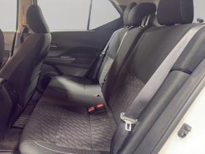 Miniature 10 Nissan Kicks Play SV 2025