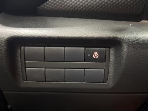 Miniature 12 Nissan Kicks SV 2025