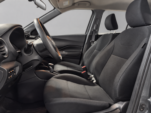 Miniature 8 Nissan Kicks Play S 2025