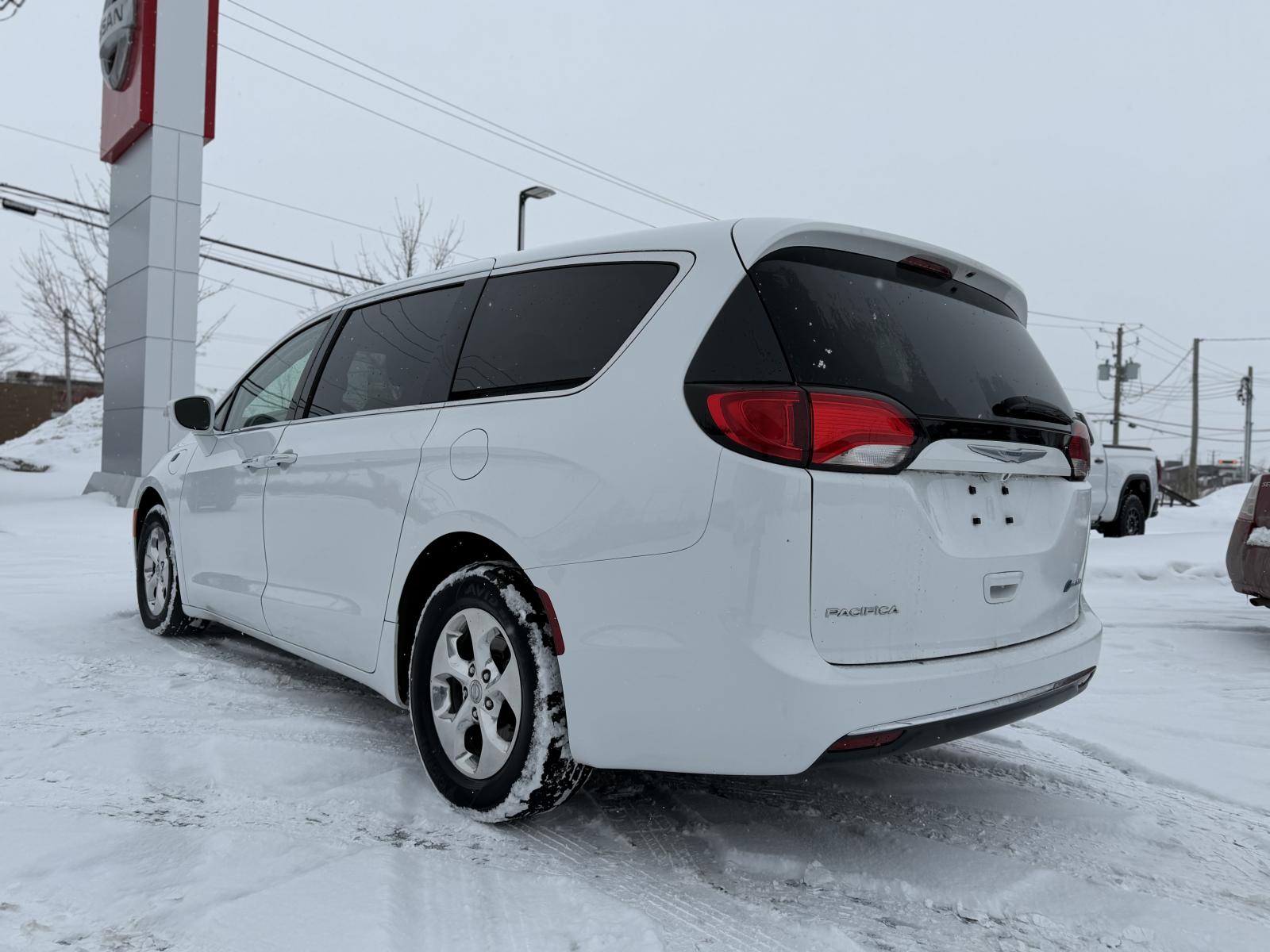 Image 8 Chrysler Pacifica Hybrid Touring 2020