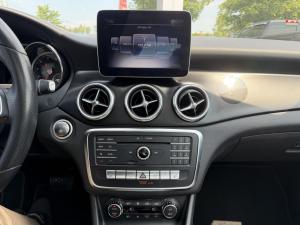 Miniature 17 Mercedes-Benz CLA-Class CLA250 2018
