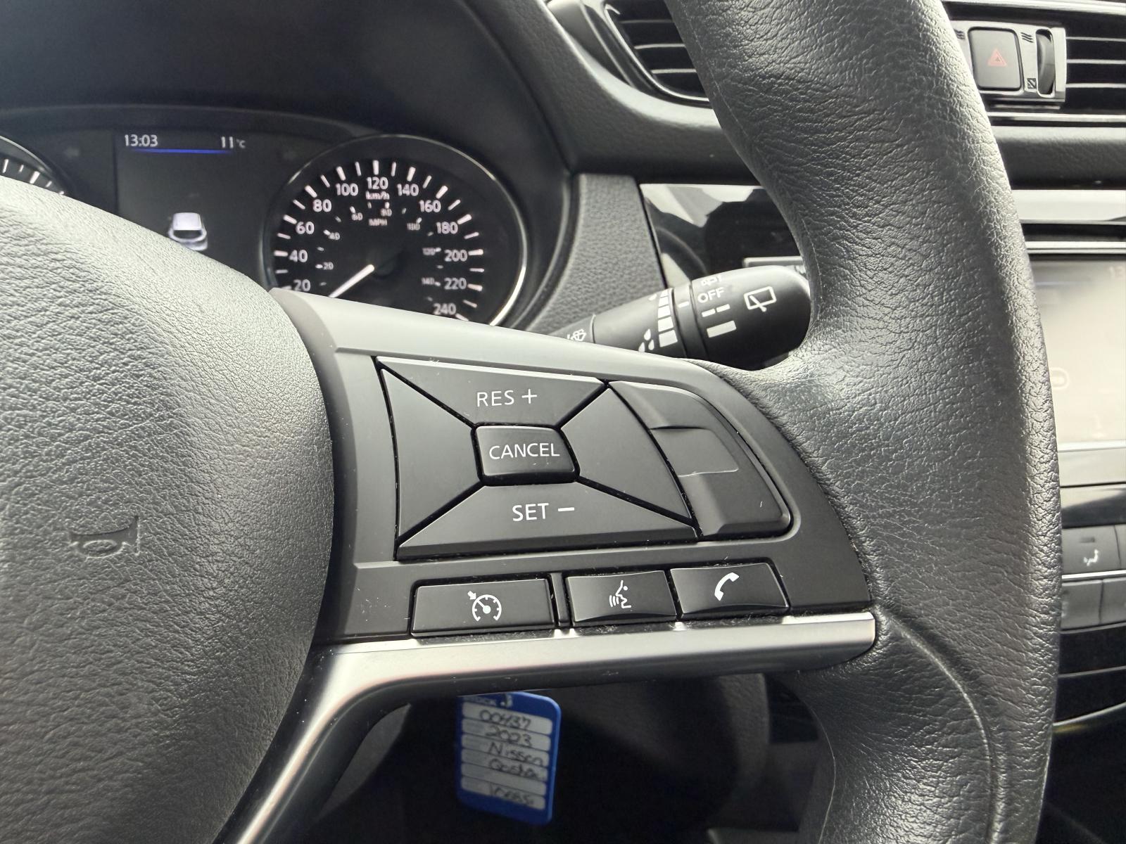 Image 12 Nissan Qashqai S 2023