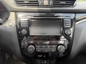 Miniature 14 Nissan Qashqai SV 2021