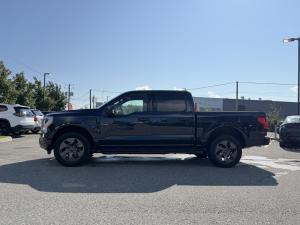Miniature 9 Ford F150 Lightning Lariat 2023