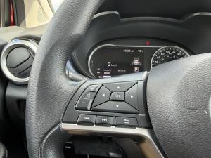 Miniature 14 Nissan Versa SV 2024