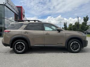 Thumbnail 5 Nissan Pathfinder SV 2023
