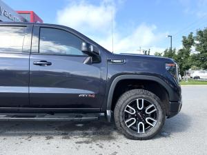 Miniature 8 GMC Sierra 1500 AT4 2022