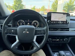 Thumbnail 11 Mitsubishi Outlander LE PHEV 2024