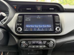 Miniature 15 Nissan Kicks SV Special Edition 2023