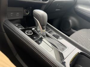 Miniature 15 Nissan Kicks Play SV 2025