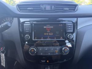 Miniature 15 Nissan Qashqai S 2023