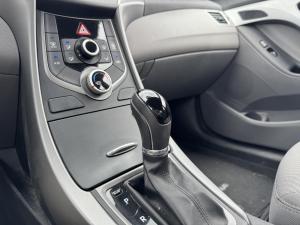 Miniature 9 Hyundai Elantra L 2016