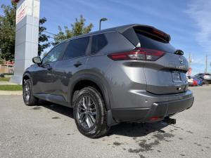 Miniature 8 Nissan Rogue S 2026