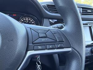 Miniature 12 Nissan Qashqai S 2023