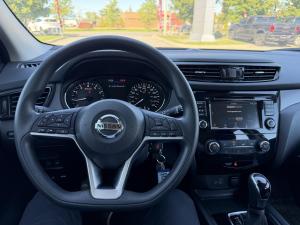 Miniature 10 Nissan Qashqai S 2023