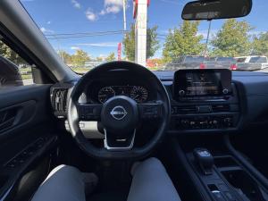Miniature 10 Nissan Pathfinder S 2024