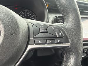 Miniature 13 Nissan Kicks SV Special Edition 2024