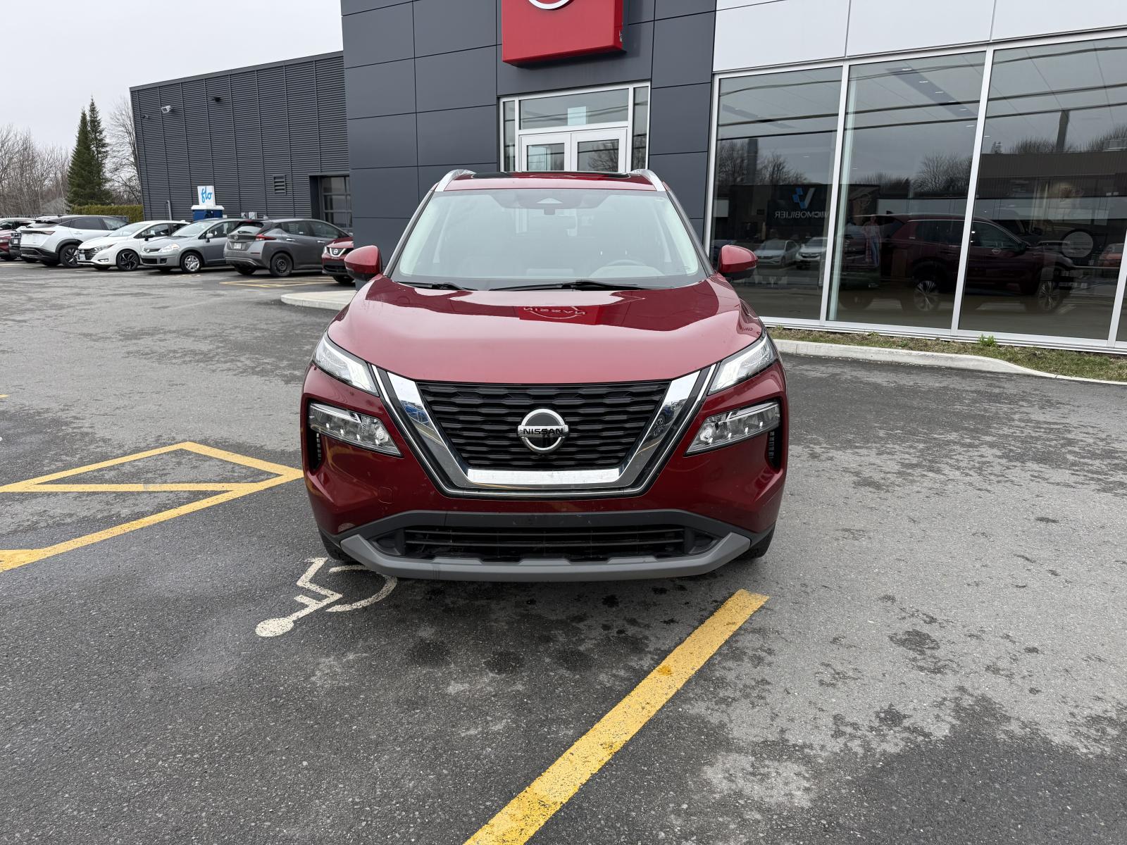Nissan Rogue SV 2021 — photo 3