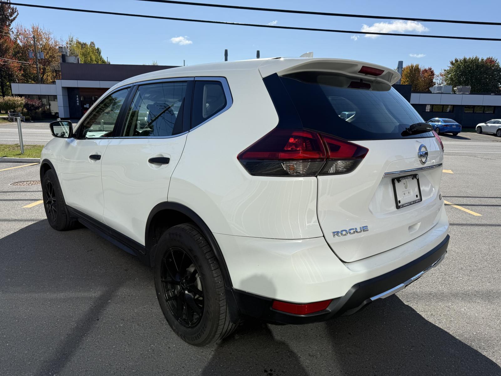 Image 6 Nissan Rogue S 2020