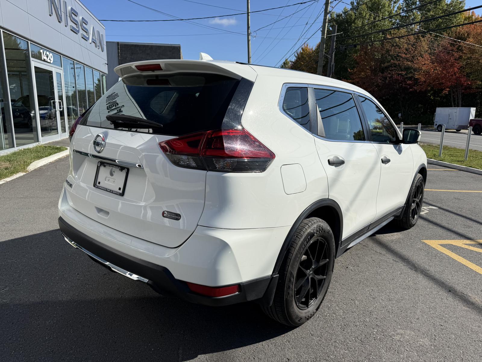 Image 8 Nissan Rogue S 2020