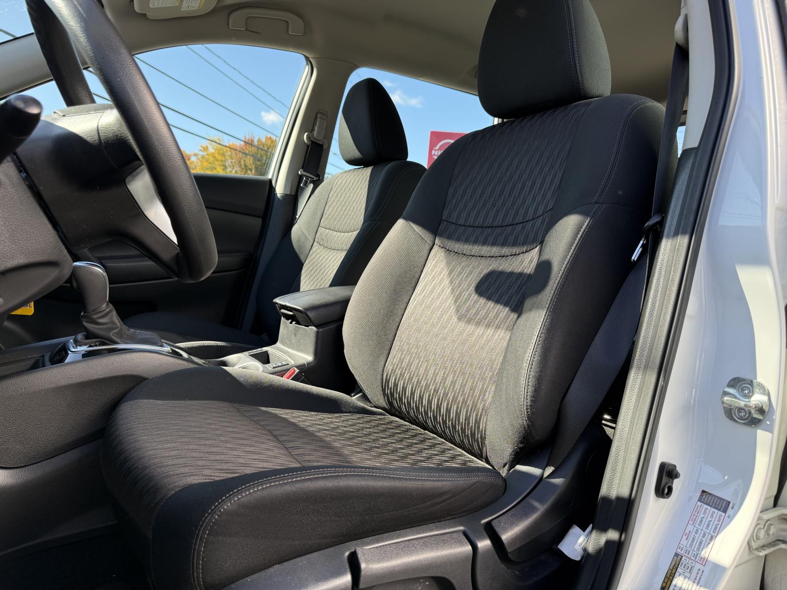 Image 11 Nissan Rogue S 2020