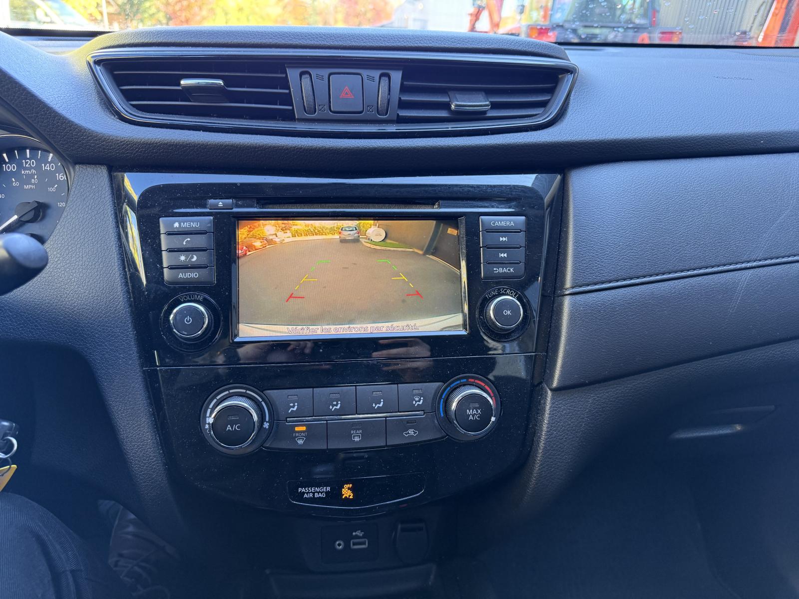 Image 18 Nissan Rogue S 2020