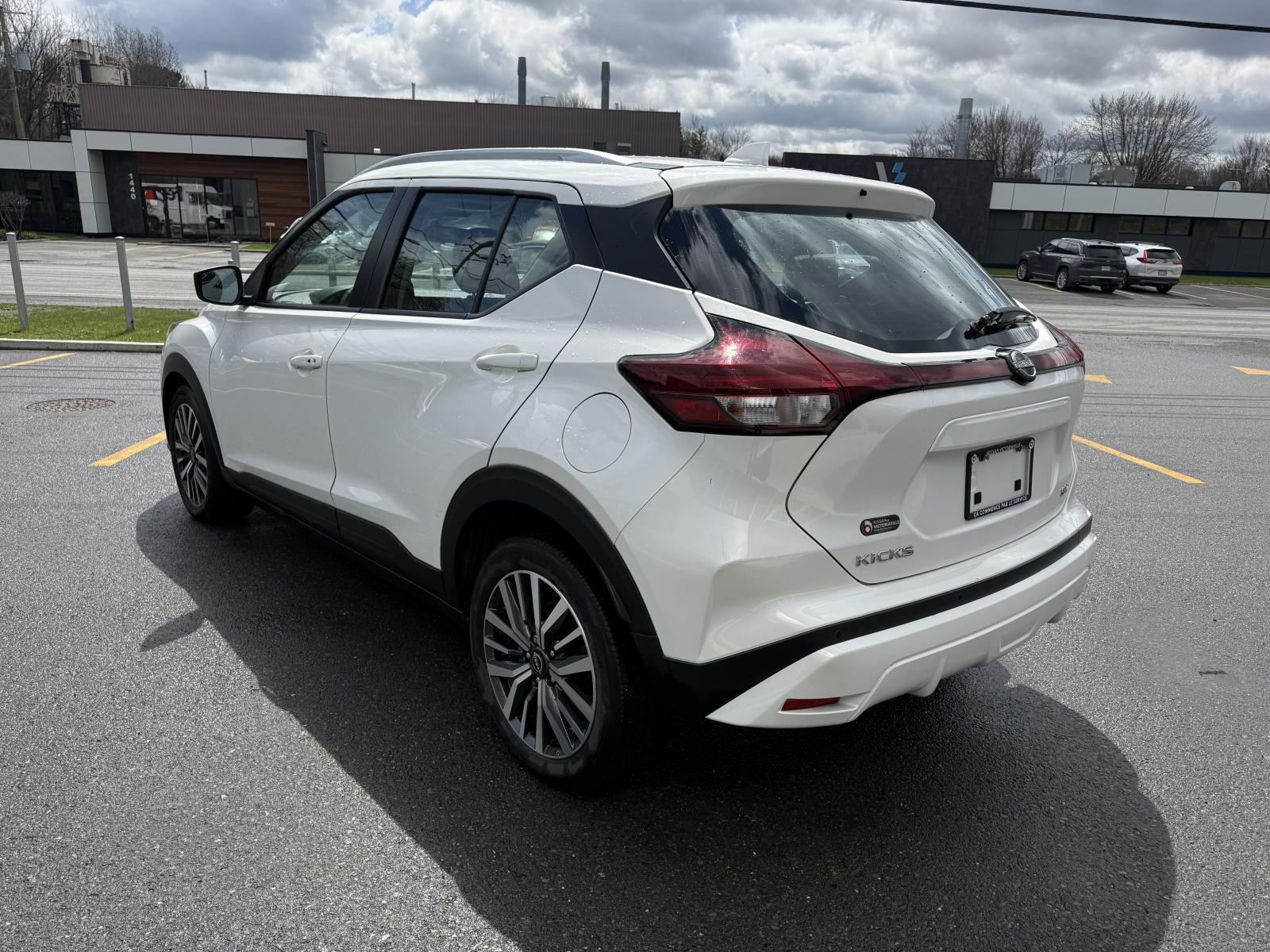 Nissan Kicks SV 2023 — photo 6
