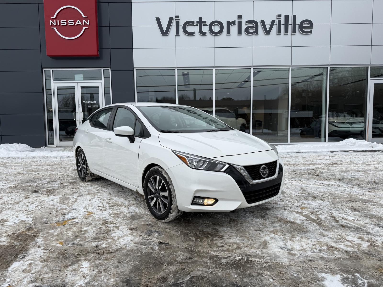 Nissan Versa SV 2022