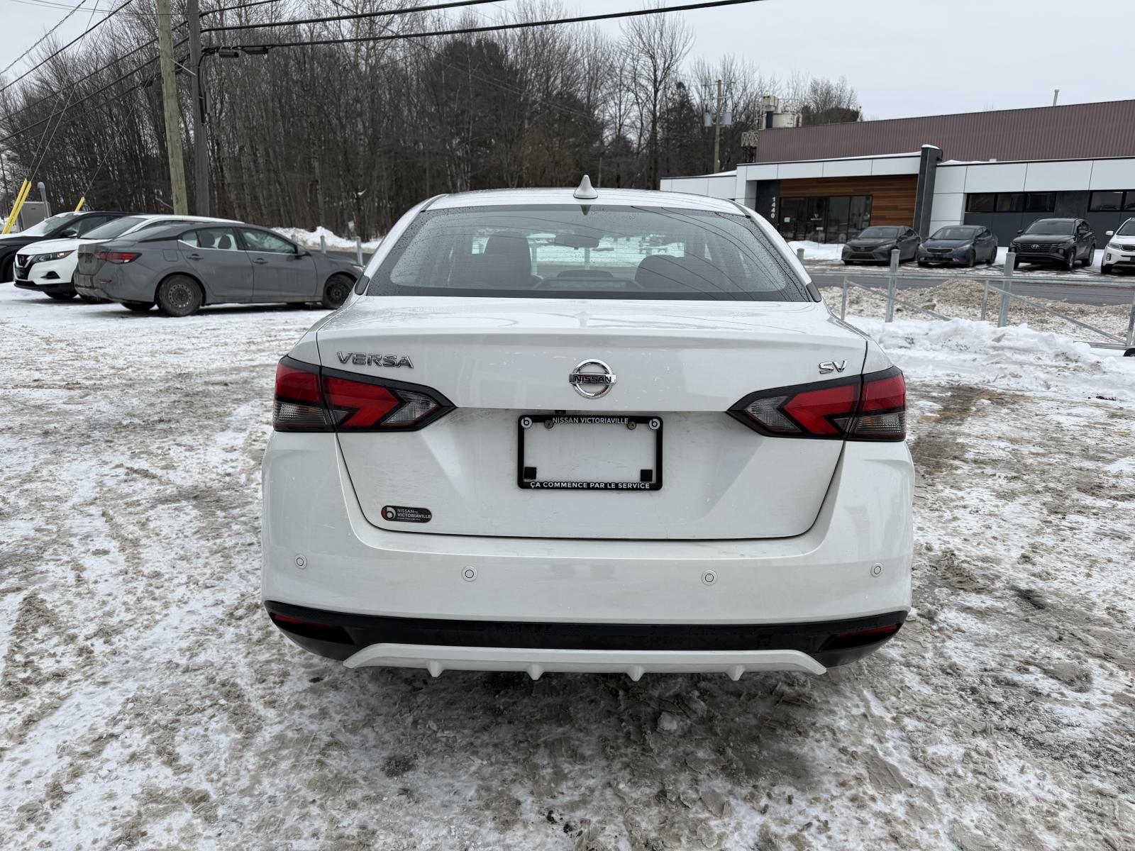 Nissan Versa SV 2022 — photo 7
